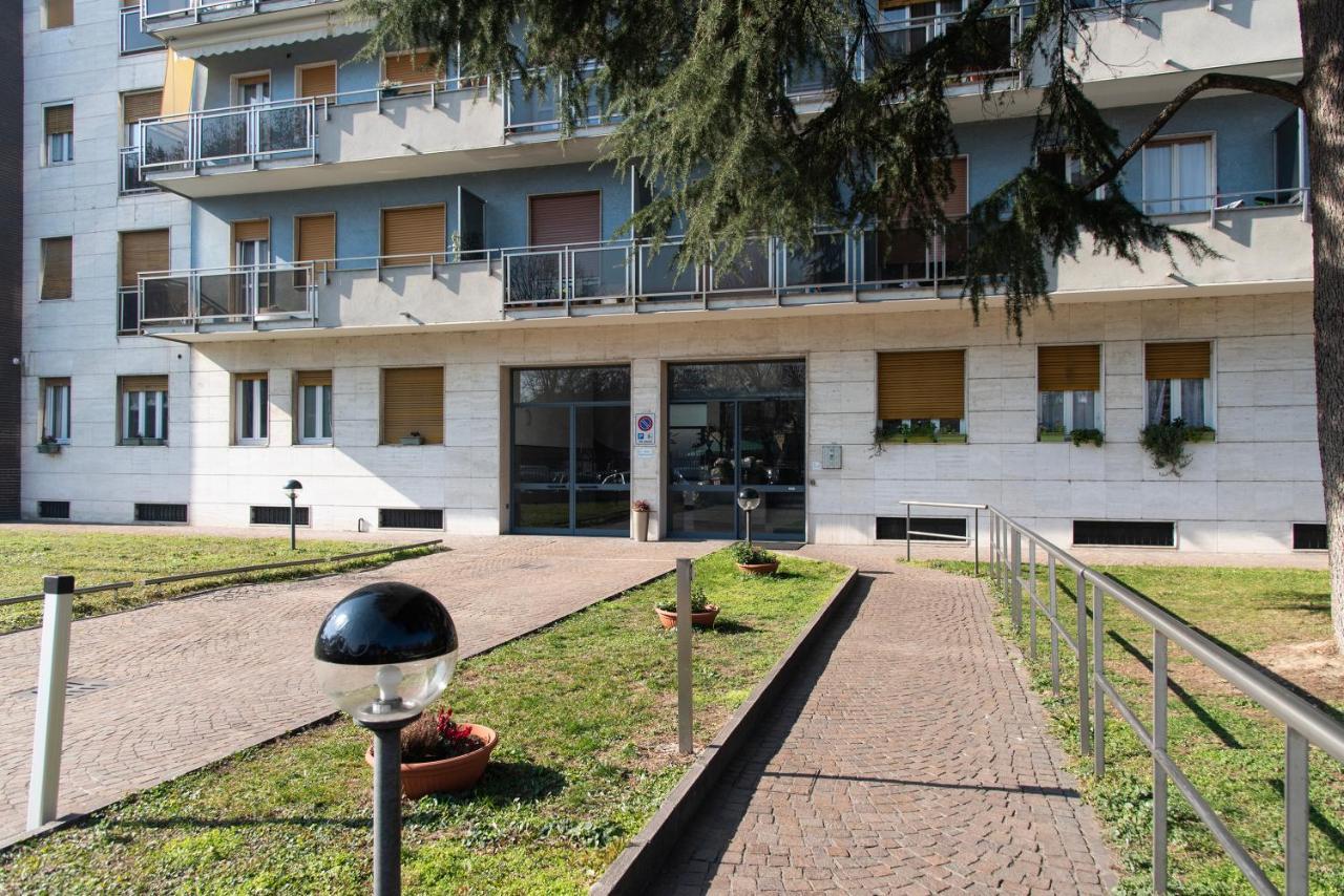 San Siro Stadium - Youhosty Milano Exteriör bild